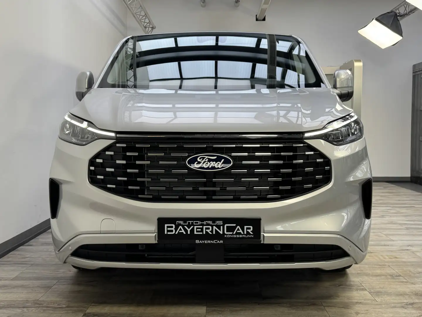 Ford Tourneo Custom 320 L2 Titanium Kamera CarPlay Srebrny - 2