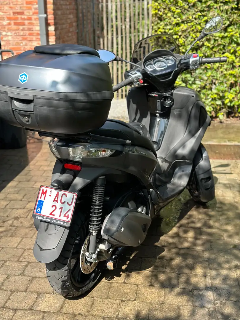 Piaggio MP3 YOURBAN M71 Gris - 2