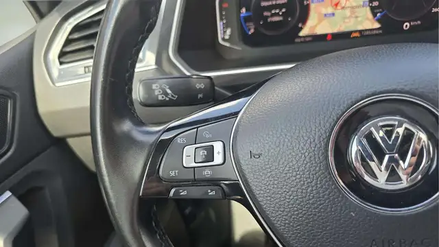 Volkswagen Tiguan view 15