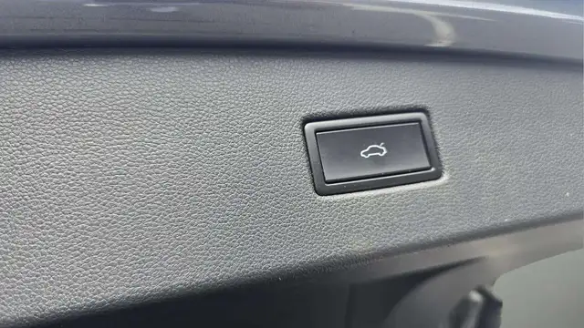 Volkswagen Tiguan view 8