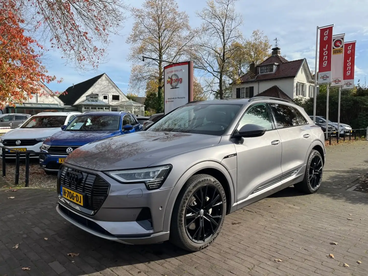 Audi e-tron E-TRON 50 Quattro Launch edition plus 71 kWh / SCH Gris - 1
