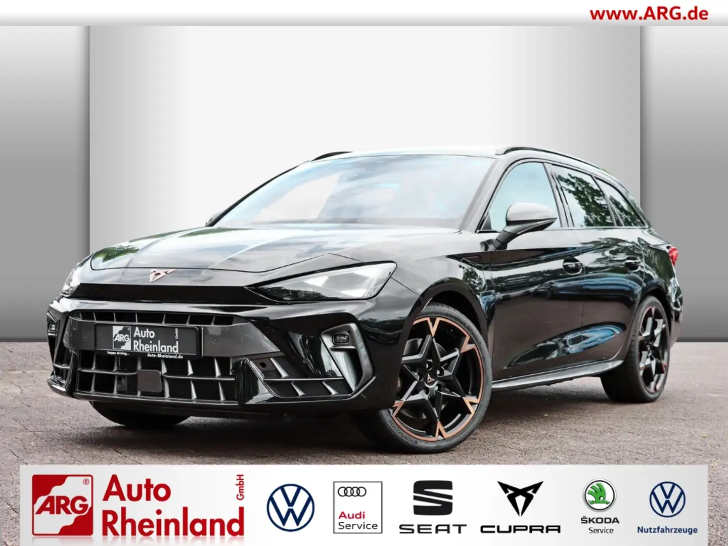 CUPRA Leon Sportstourer VZ 1.5 e-HYBRID 272PS AHK MATRIX Schwarz - 1