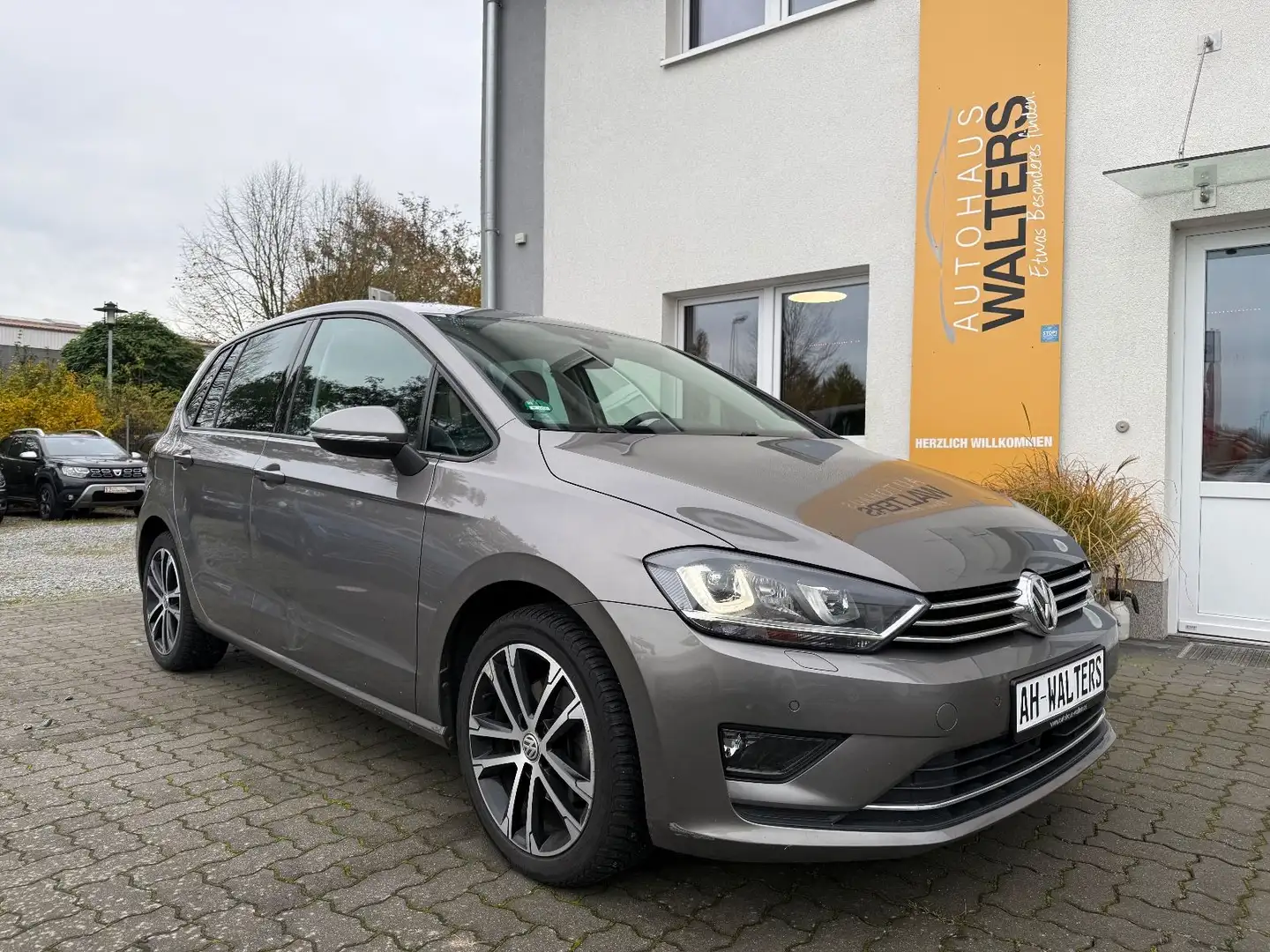 Volkswagen Golf Sportsvan Allstar=Automatik-AHK-Navi= Gris - 1