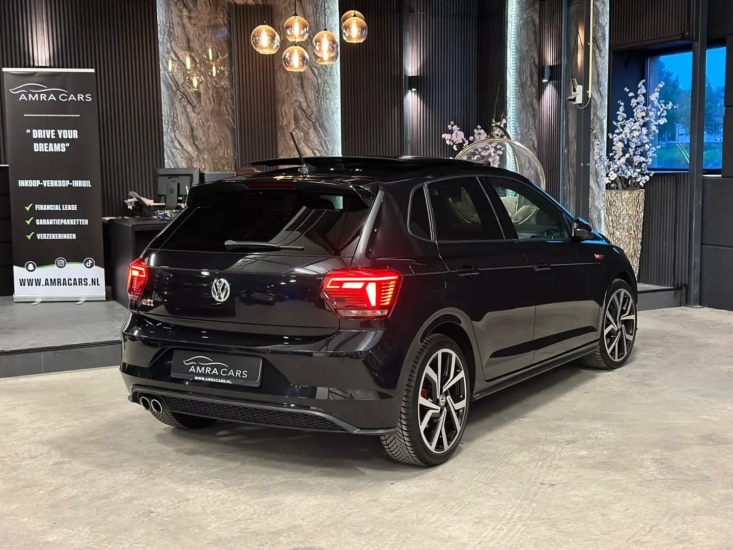 Volkswagen Polo GTI 2.0 TSI GTI|PANO|BOMVOL! Zwart - 2