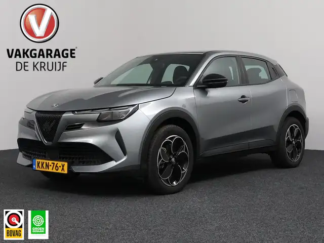 Alfa Romeo Junior Elettrica 54 kWh Climate control | ACC | Carplay