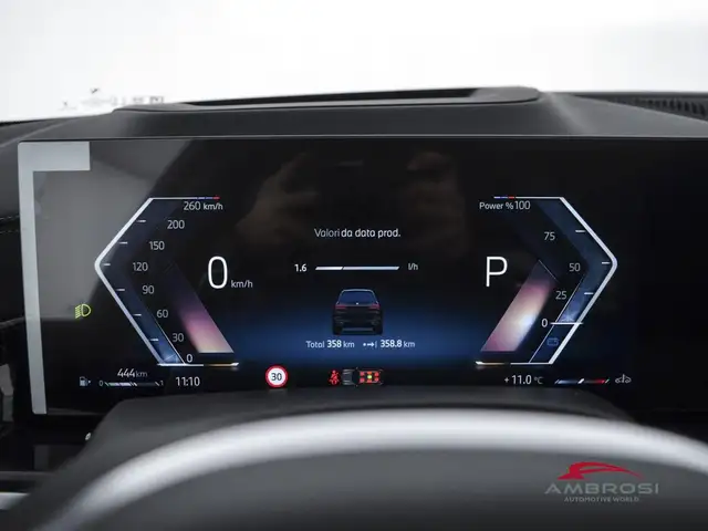 BMW X7 view 13