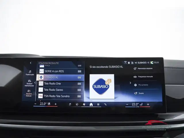 BMW X7 view 14