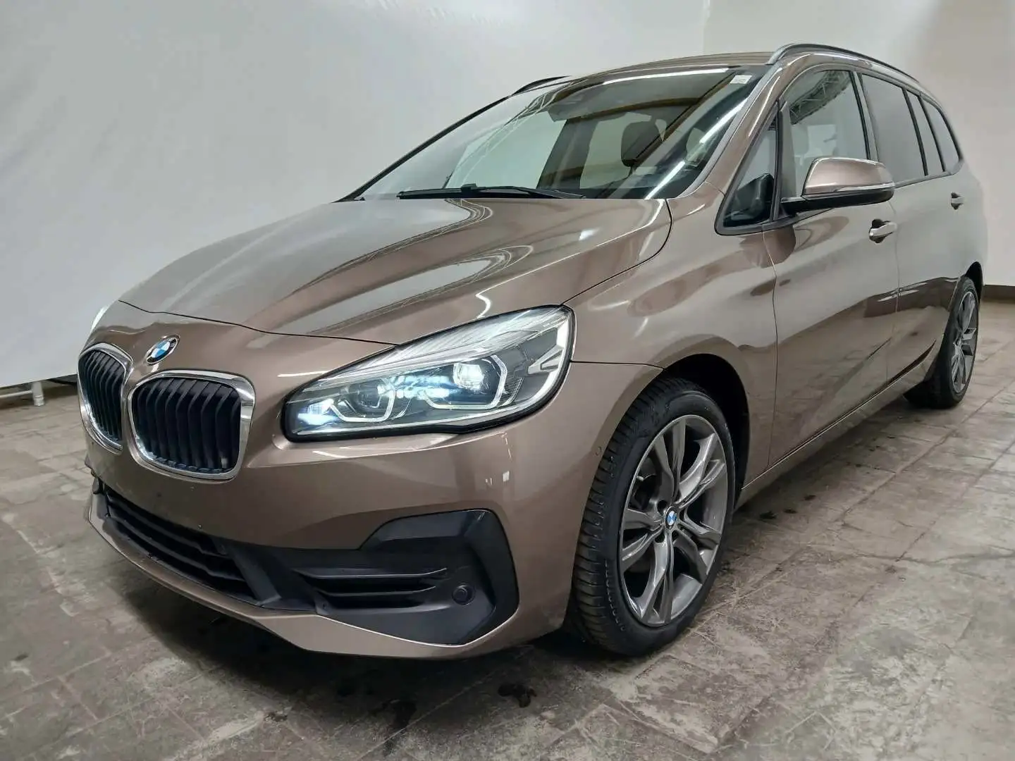 BMW 216 Advantage AHK/LED/NAVI Beige - 1