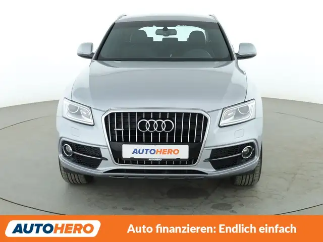 Audi Q5 view 9