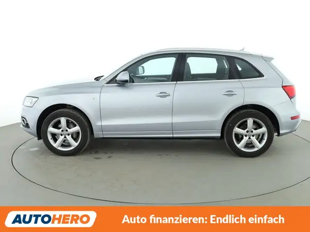 Audi Q5 view 3