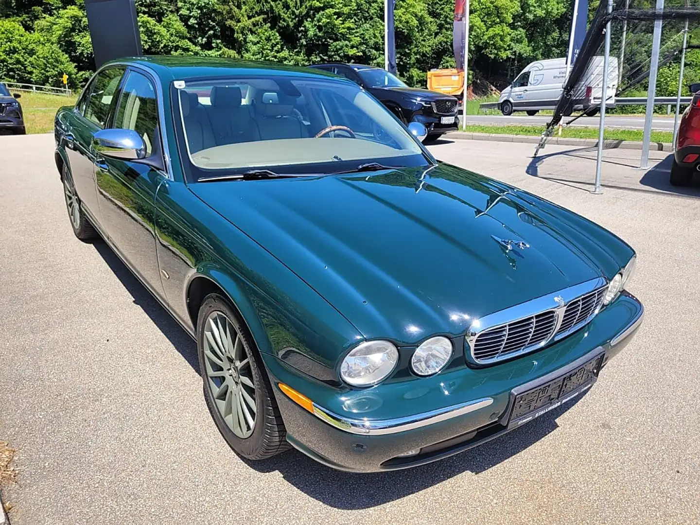 Jaguar XJ 6 2,7 Ds. Executive Aut. Grün - 2
