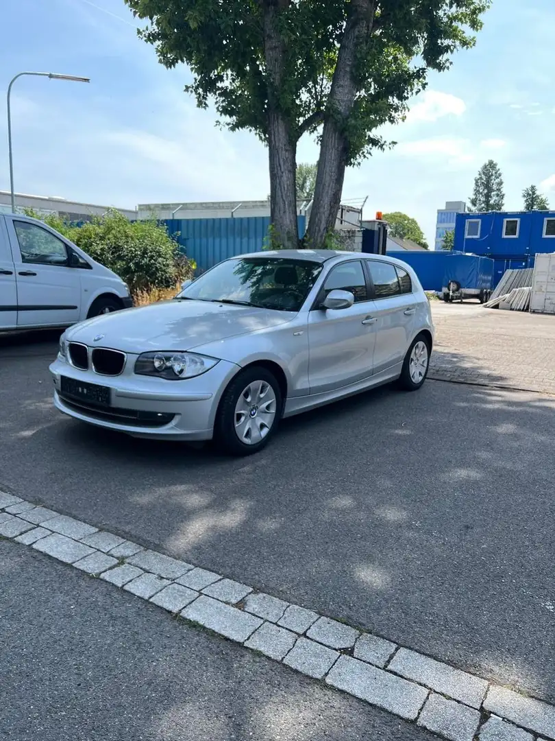 BMW 116 Baureihe 1 Lim. 116i  motorschaden !!! Argent - 2