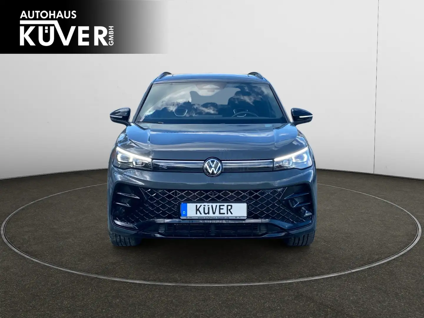 Volkswagen Tiguan R-Line 1,5 TSI DSG Navi+ACC+Pano+Matrix Grau - 2