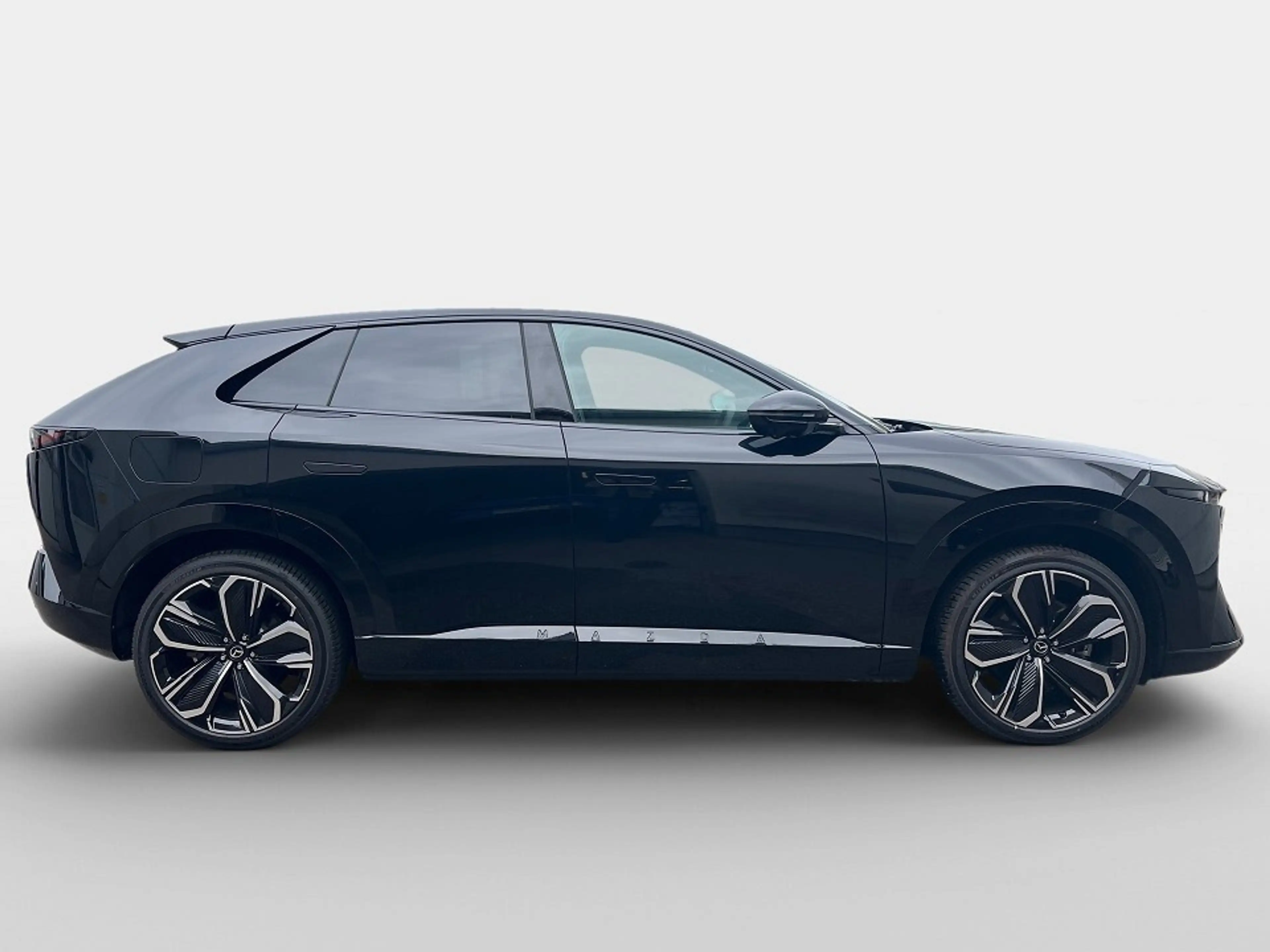 Mazda CX-6e Mazda CX-6e 78kWh Takumi — photo 3