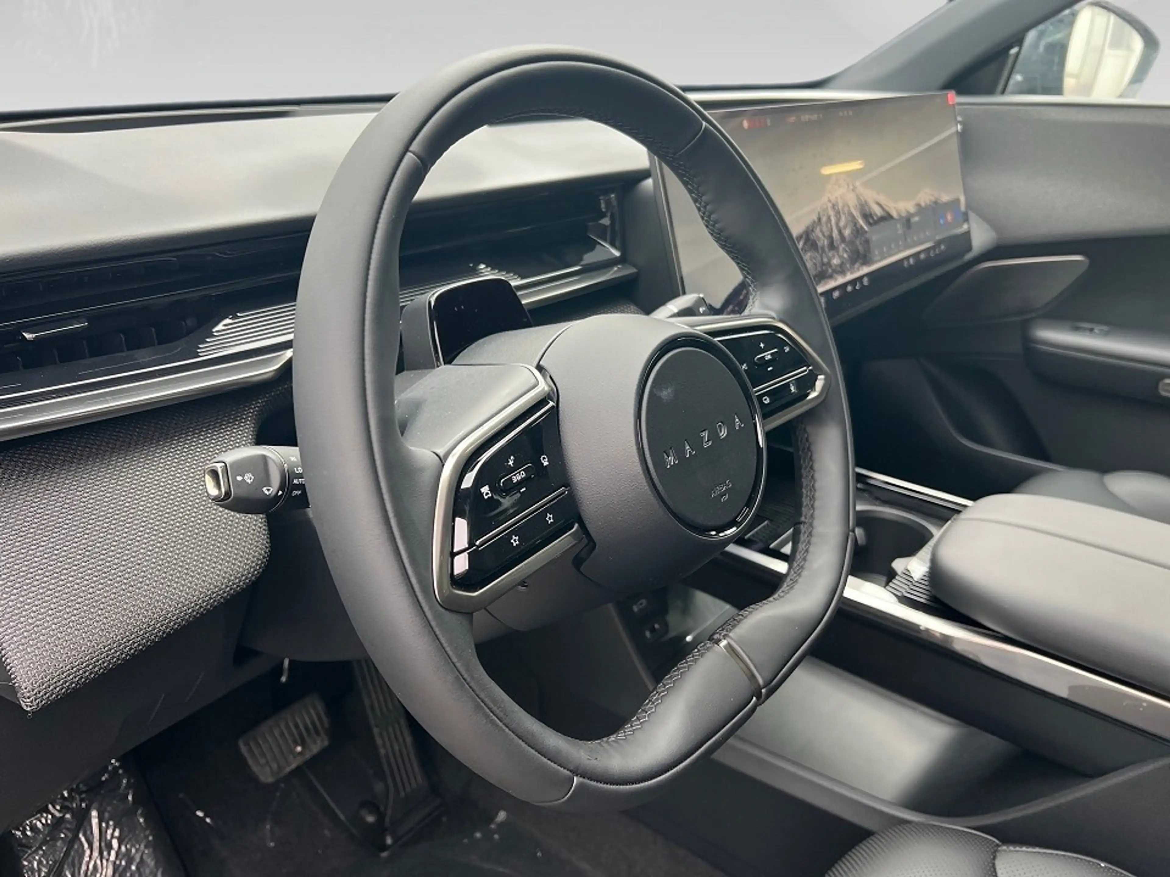 Mazda CX-6e Mazda CX-6e 78kWh Takumi — photo 11