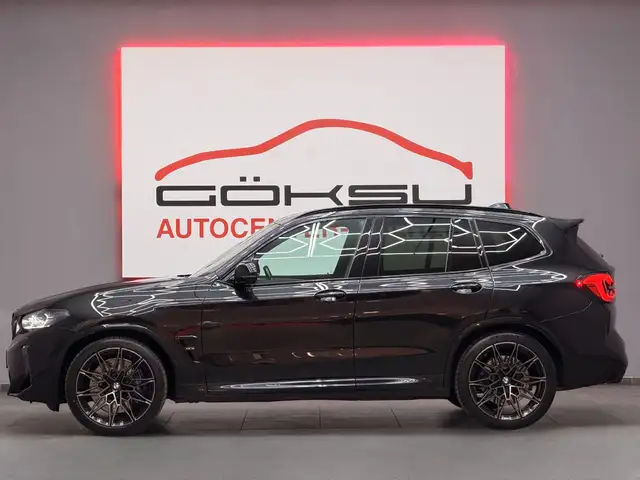 BMW X3 M view 7