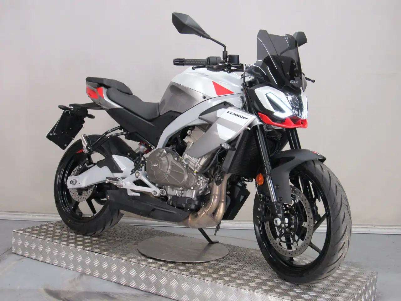 Aprilia Tuono