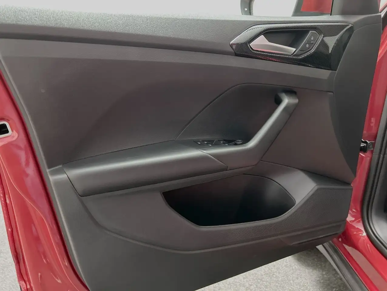 Volkswagen T-Cross 1.0 TSI DSG Life 13