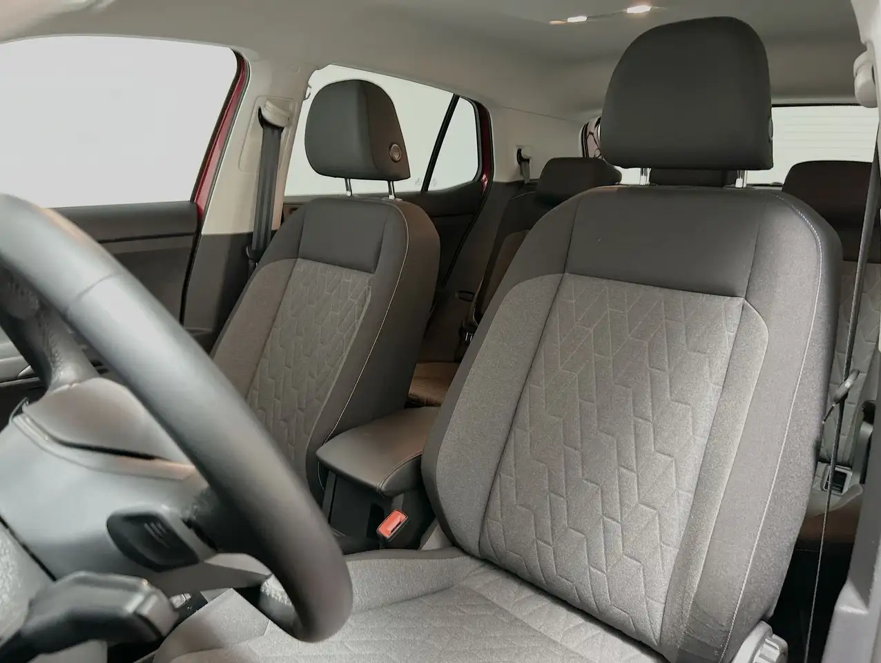 Volkswagen T-Cross 1.0 TSI DSG Life 11