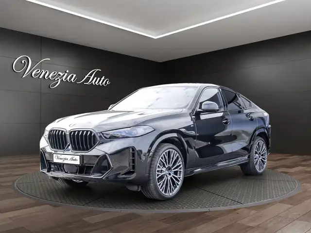 BMW X6 main image