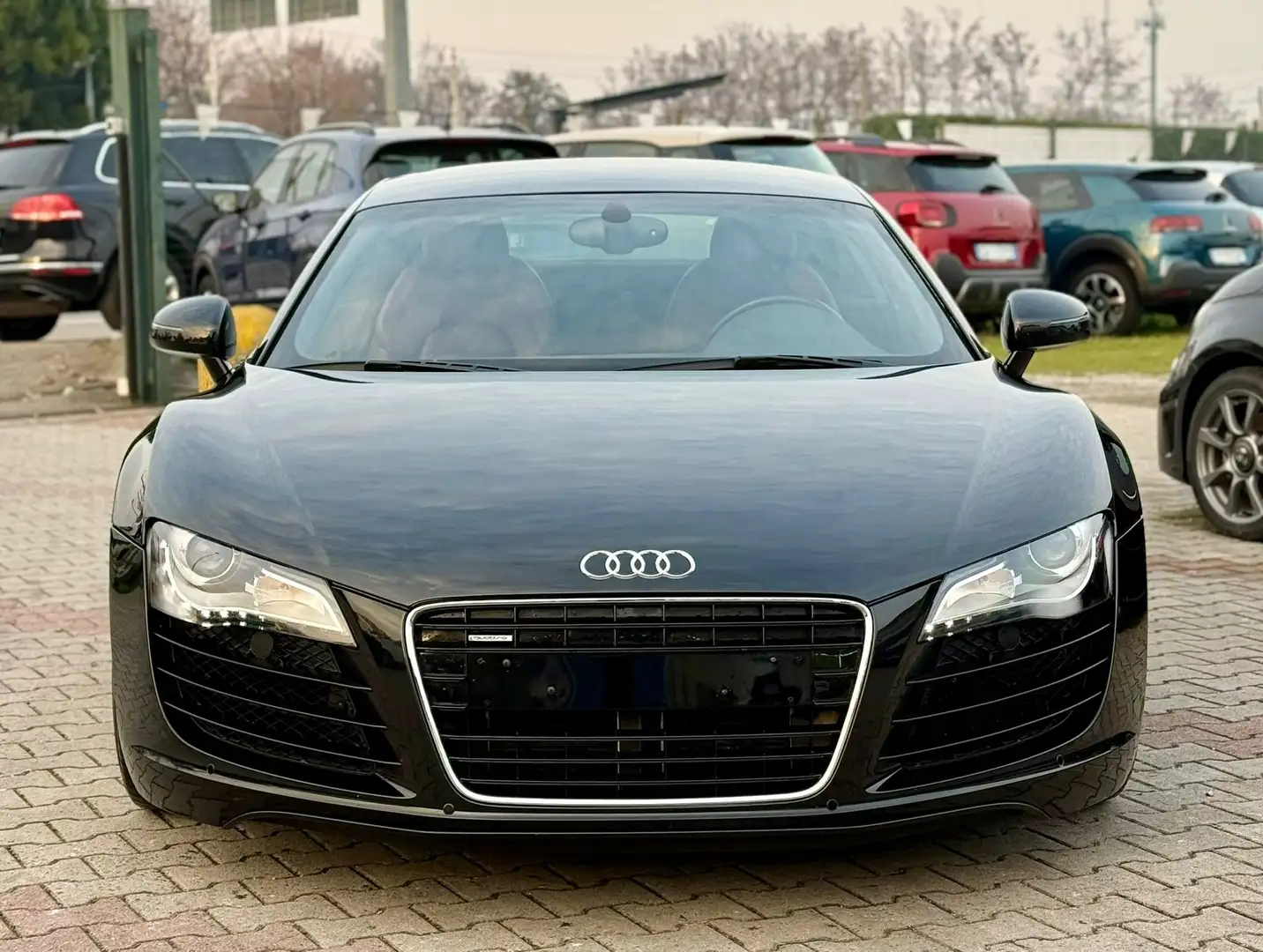 Audi R8 Coupe 4.2 V8 quattro r-tronic SEC Noir - 2
