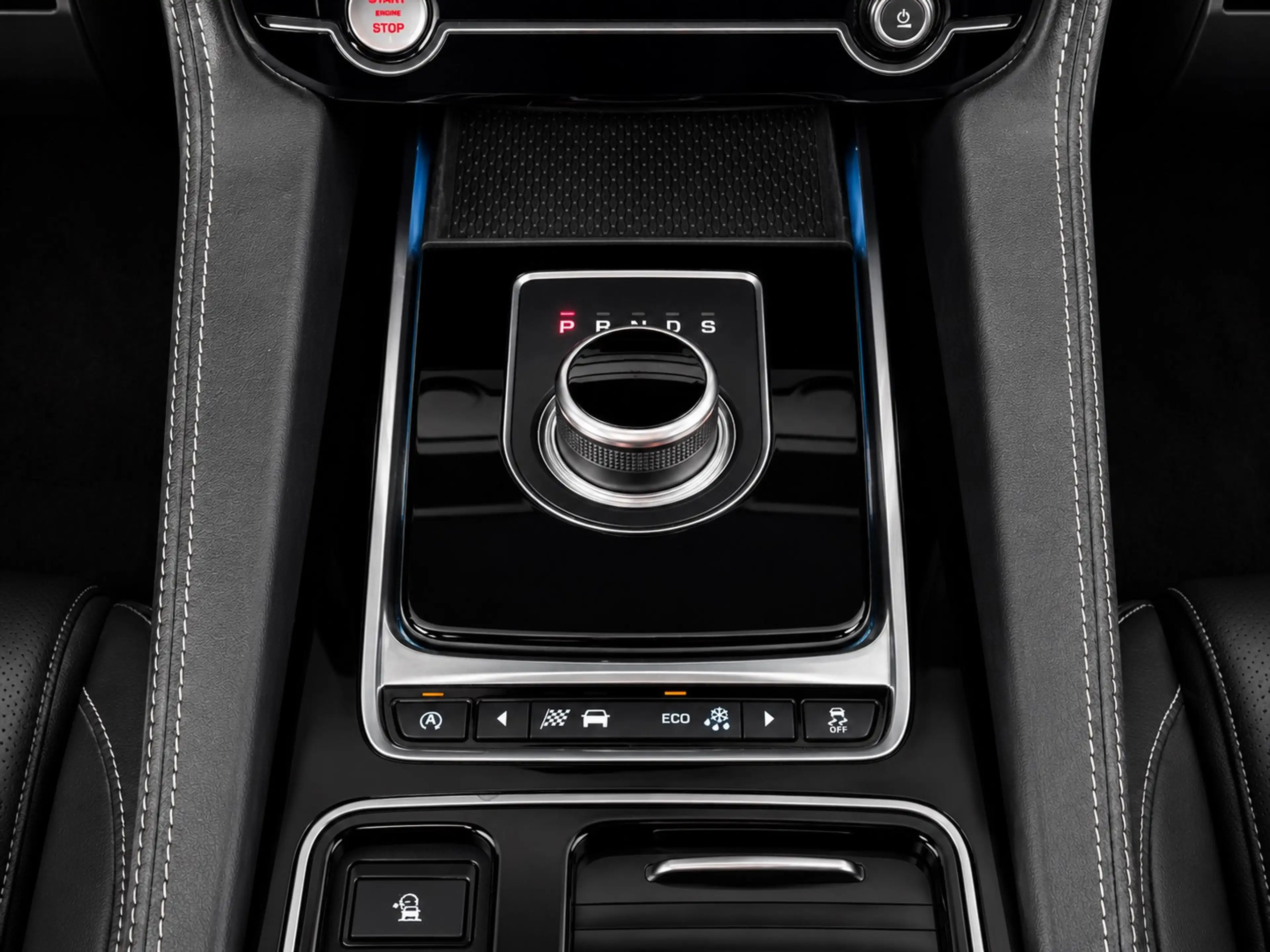 Jaguar F-Pace F-Pace 2.0 D AWD Limited Edition R-Sport — photo 14