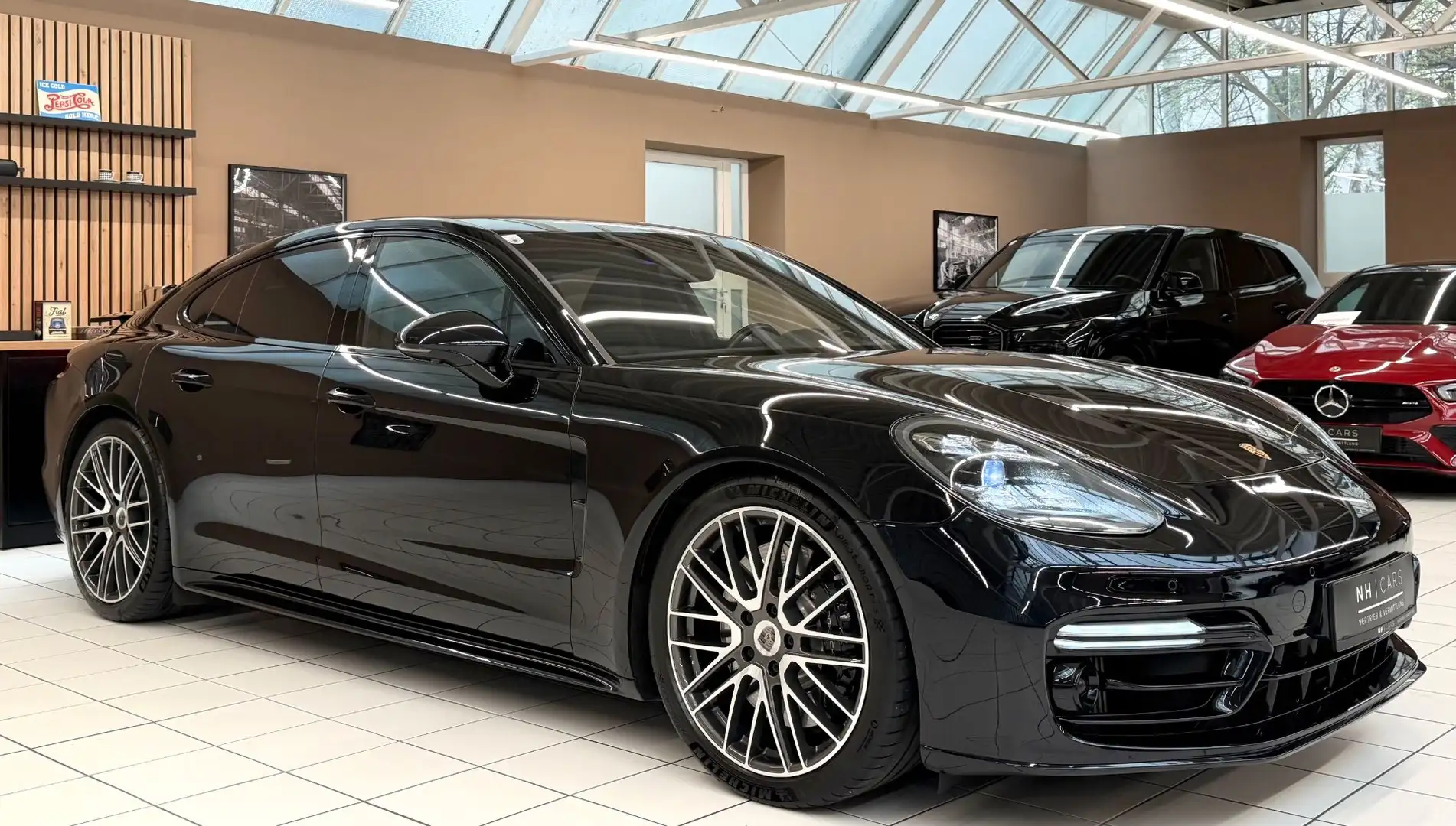 Porsche Panamera 4 S E-Hybrid// Approved Schwarz - 1