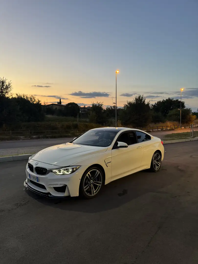 BMW M4 Coupe 3.0 Too Much Collection dkg - 2
