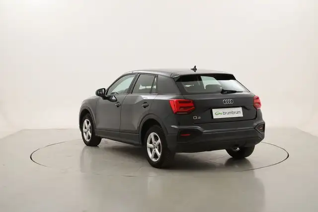 Audi Q2 view 3