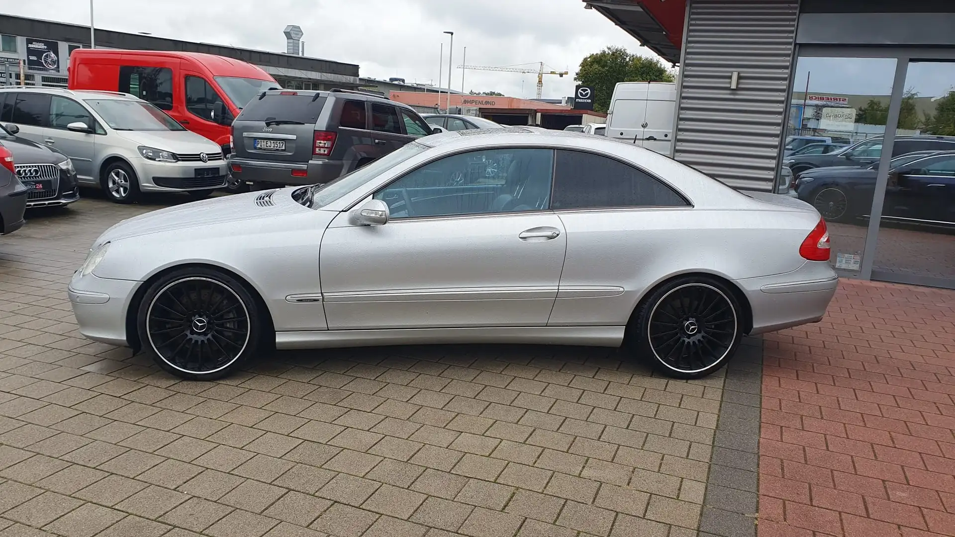 Mercedes-Benz CLK 500 TÜV bis 2/27, Service NEU Grau - 2