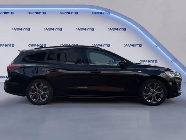 Ford Focus view 6