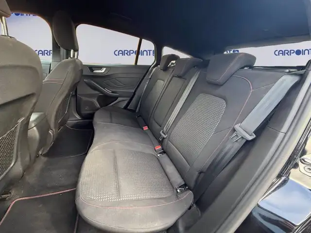 Ford Focus view 13