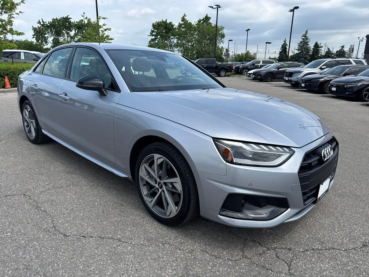 Audi A4 снимка Audi A4