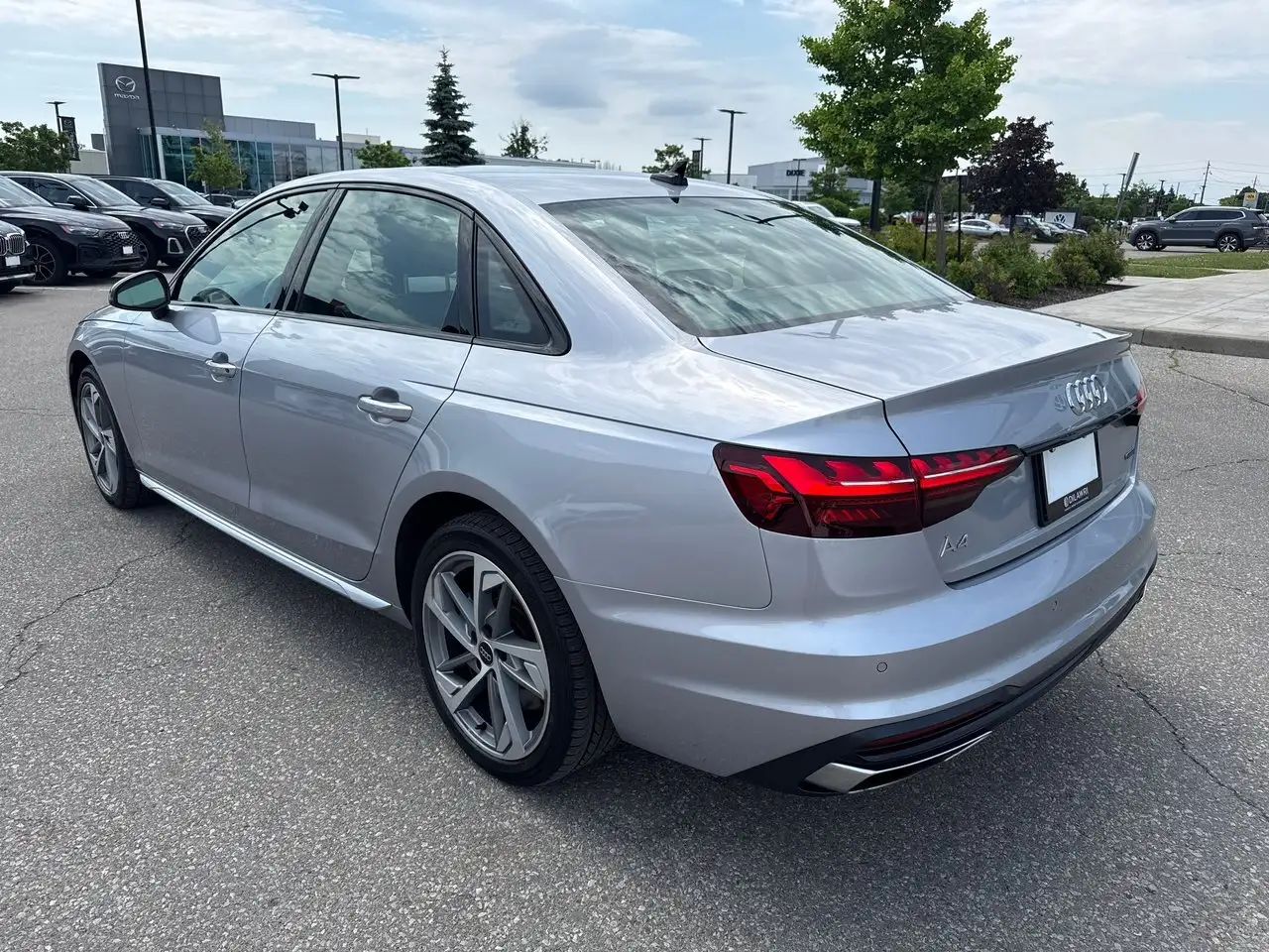Audi A4 снимка Audi A4