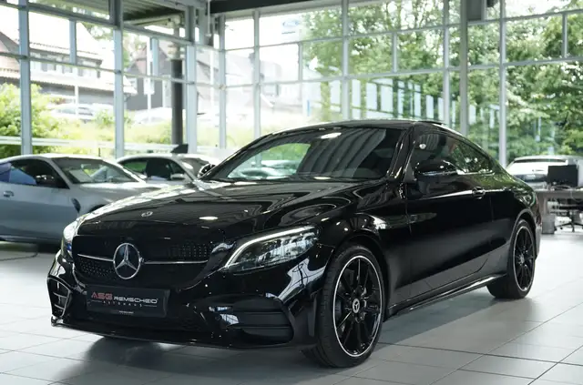 Mercedes-Benz C-Class view 5