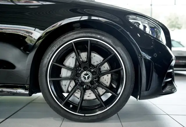 Mercedes-Benz C-Class view 8