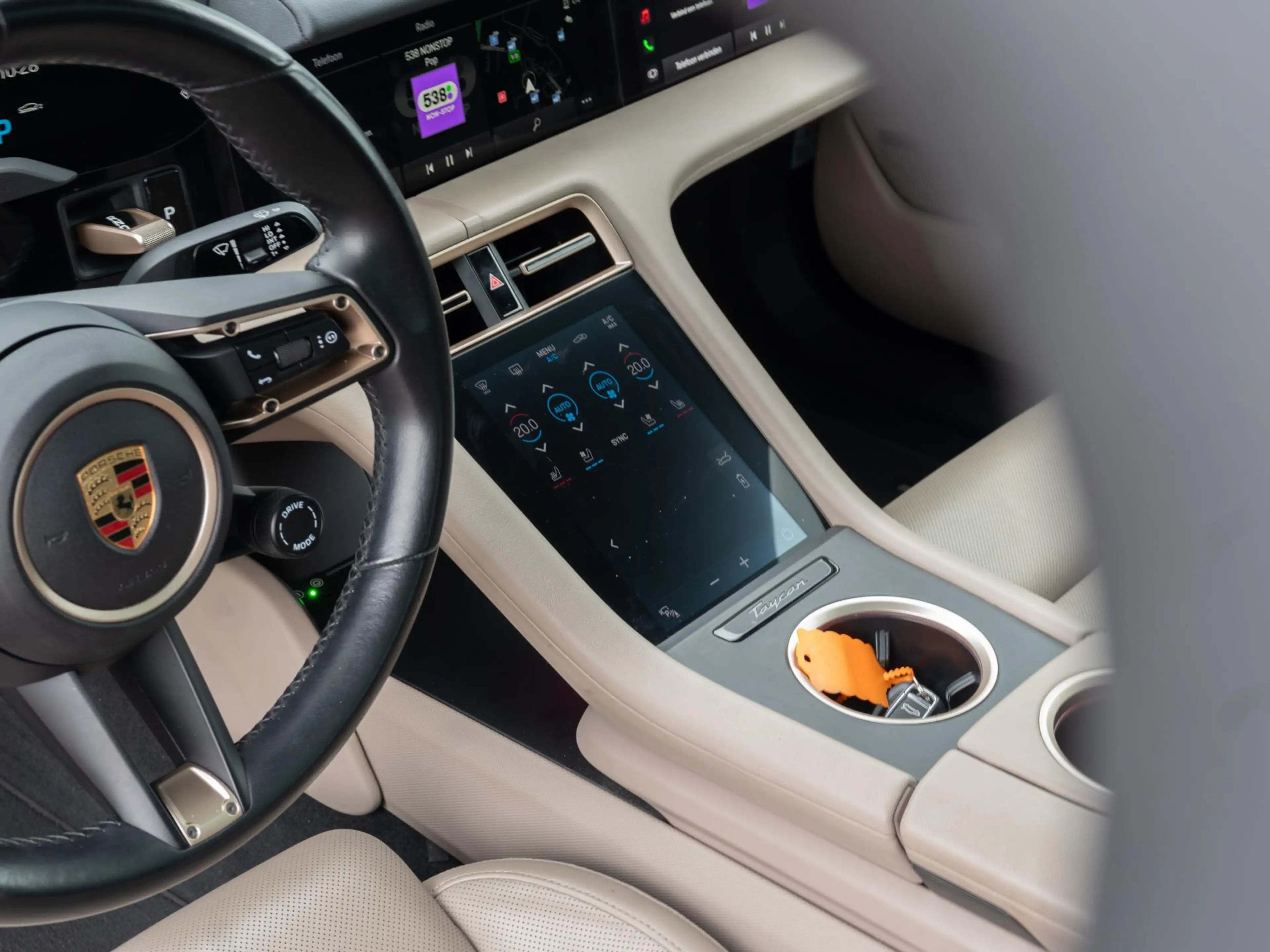 Porsche Taycan Performance 84 kWh | 4-wiel sturing | Hud | Bijrij — photo 14