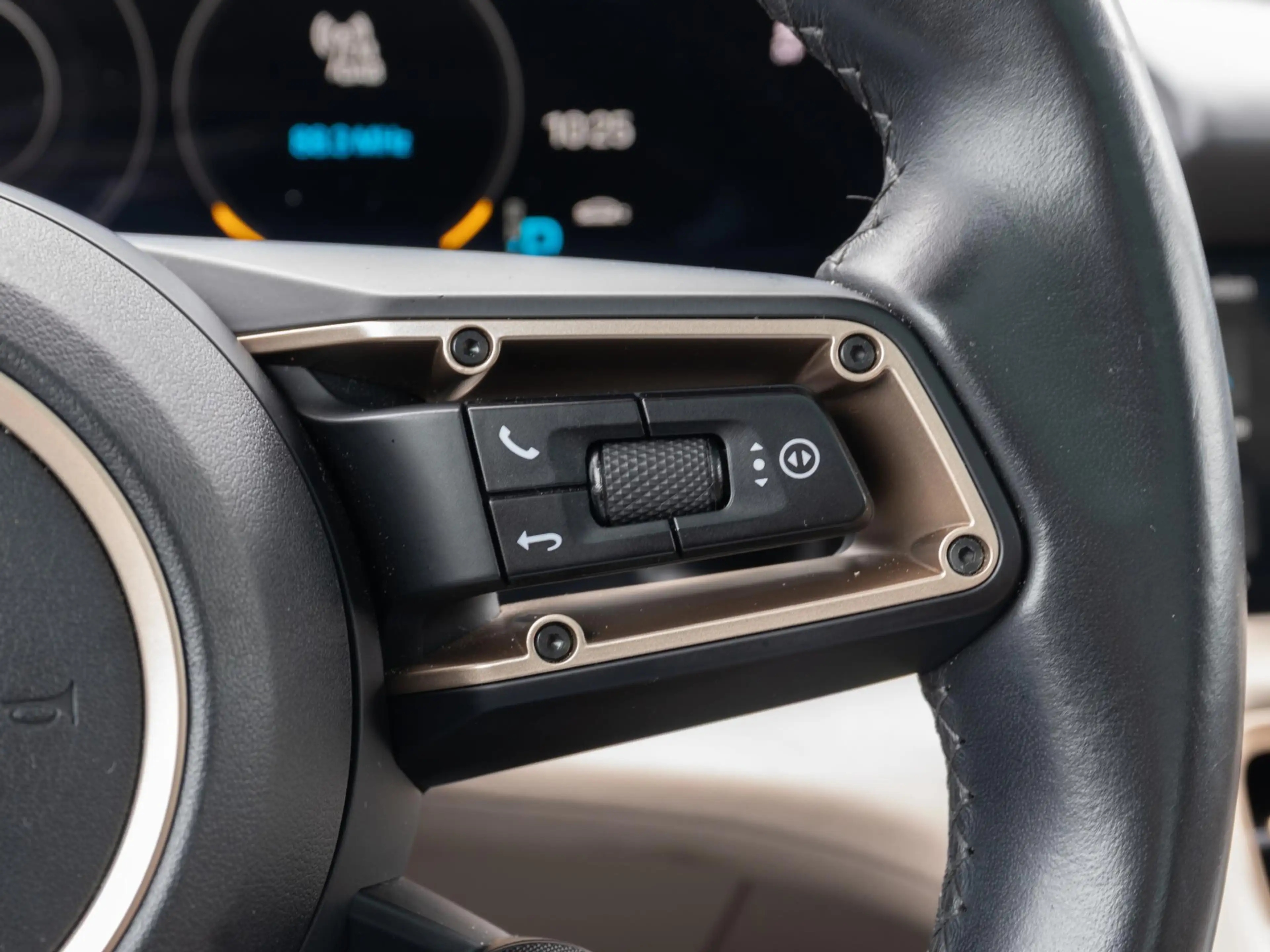 Porsche Taycan Performance 84 kWh | 4-wiel sturing | Hud | Bijrij — photo 33