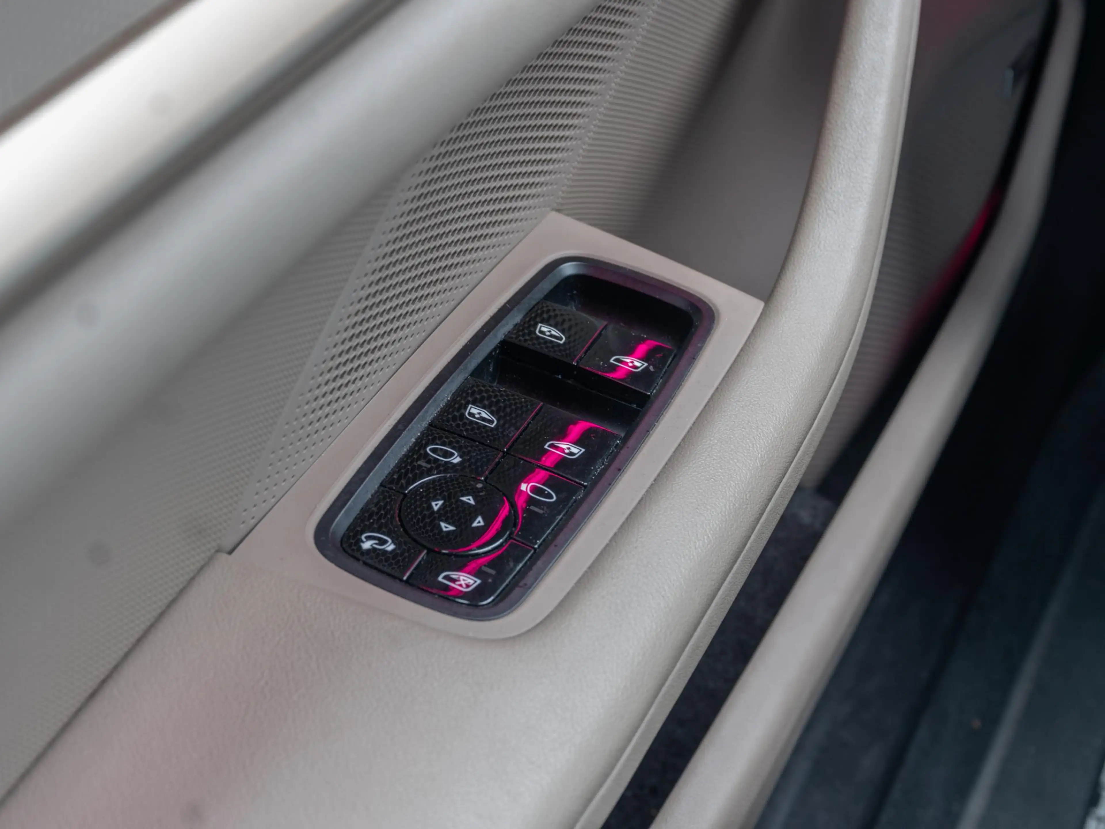 Porsche Taycan Performance 84 kWh | 4-wiel sturing | Hud | Bijrij — photo 36