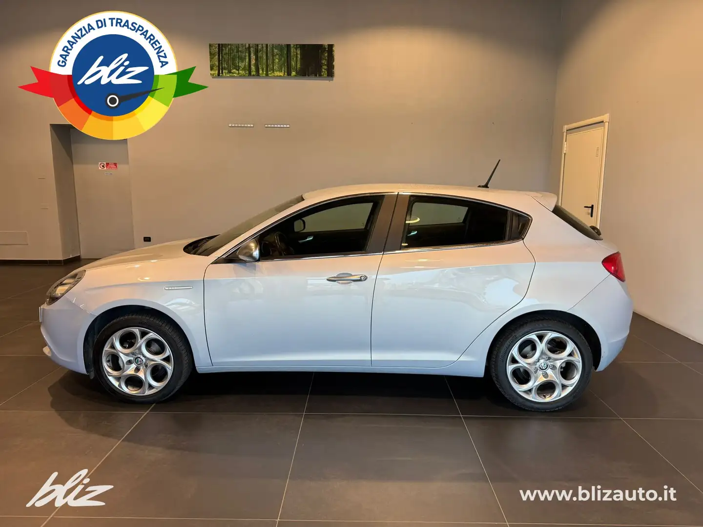 Alfa Romeo Giulietta 1.4 t. super 120cv Gris - 2