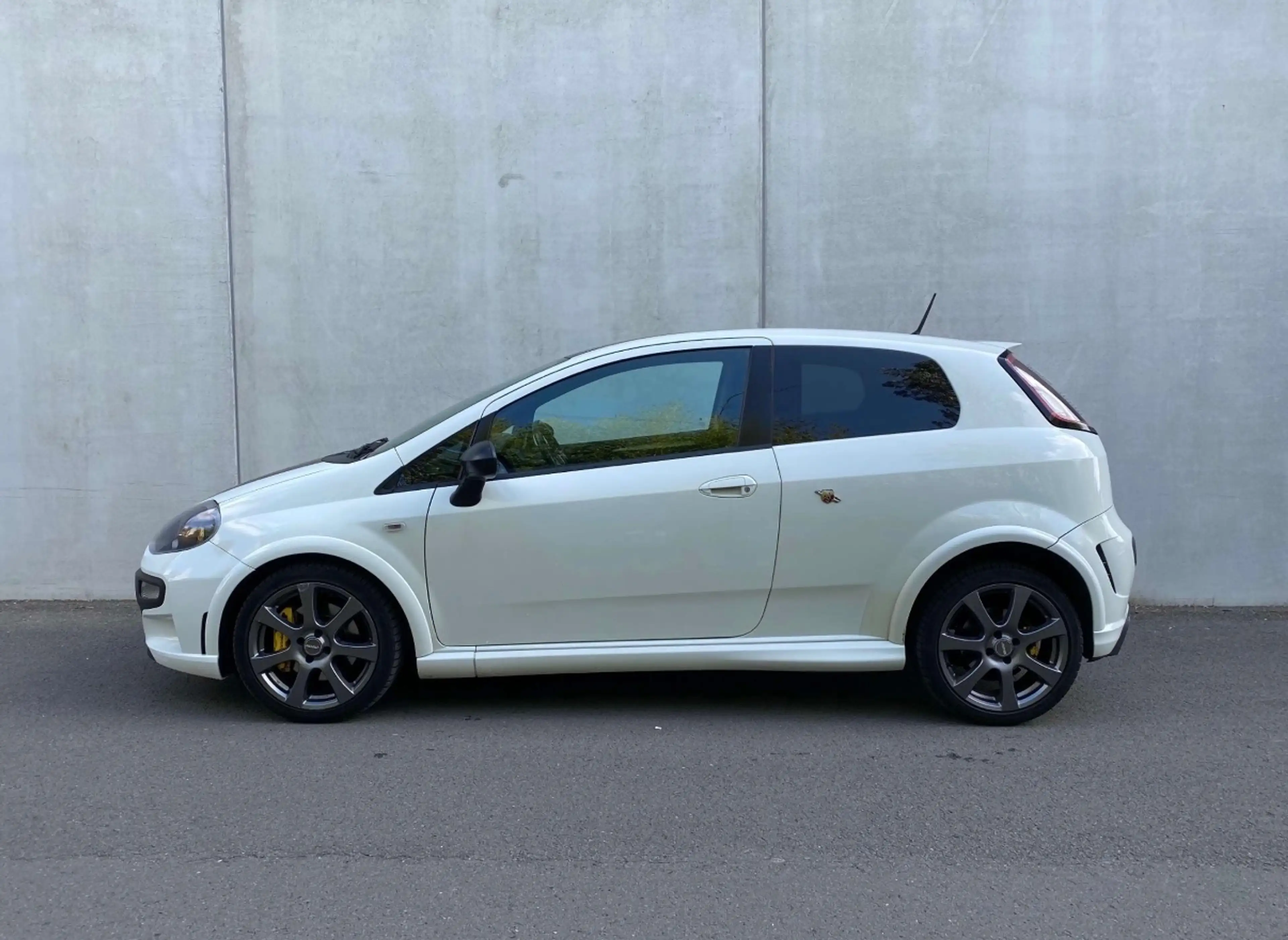 Fiat Punto Evo Punto EVO 1.4i (132kw) / baquets / Clim ..