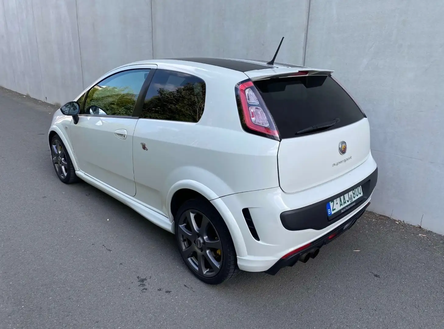 Fiat Punto Evo Punto EVO 1.4i (132kw) / baquets / Clim .. Blanc - 2