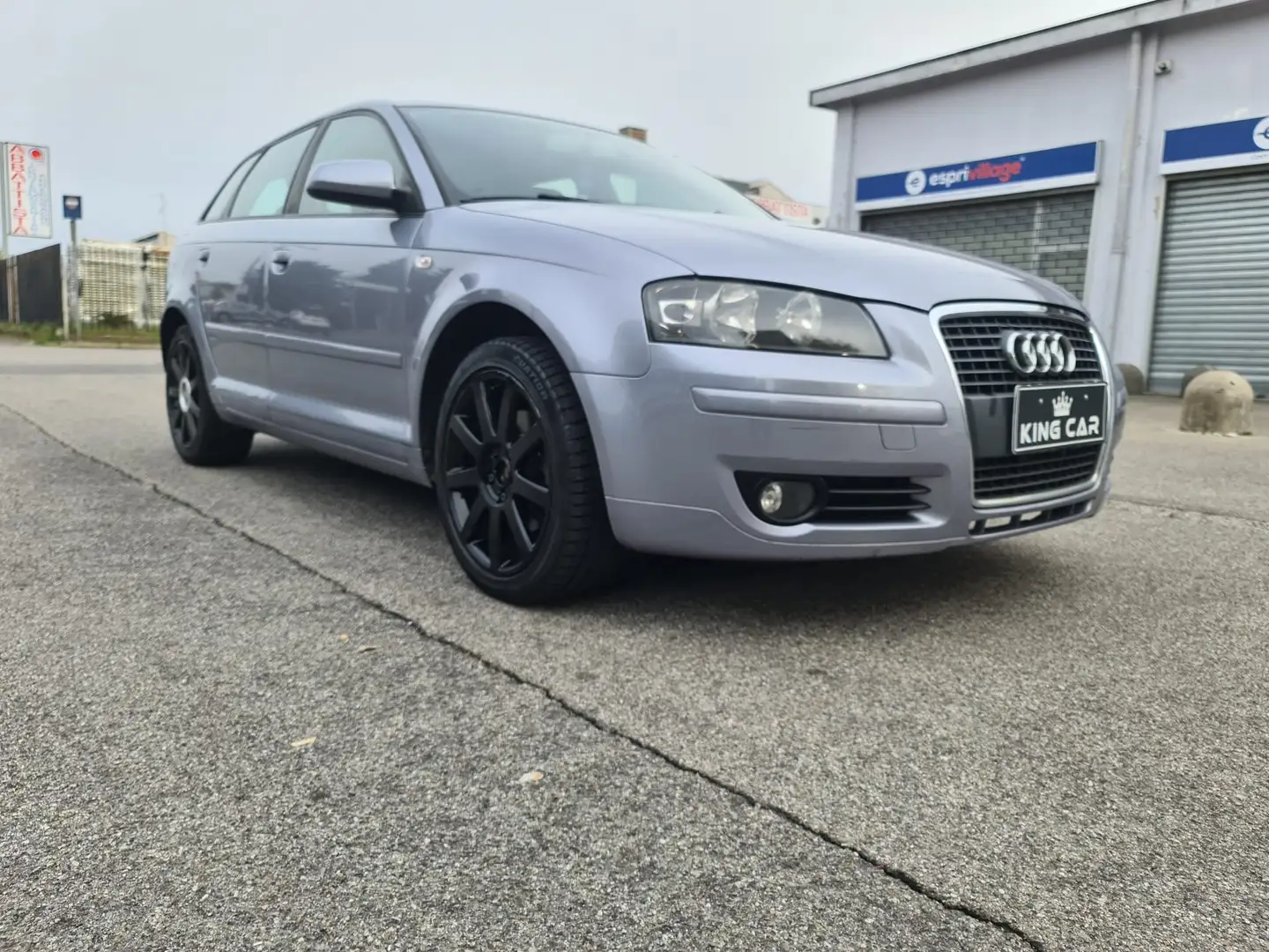 Audi A3 Sportback 2.0 tdi Ambition Grau - 2