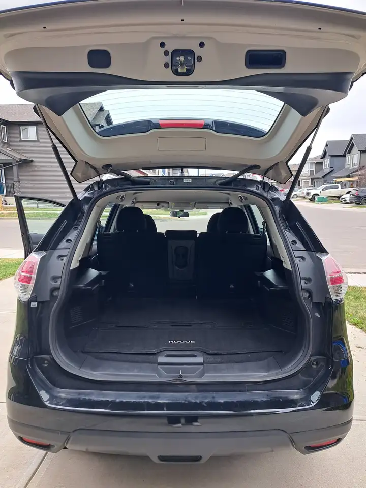 Nissan Rogue снимка Nissan Rogue