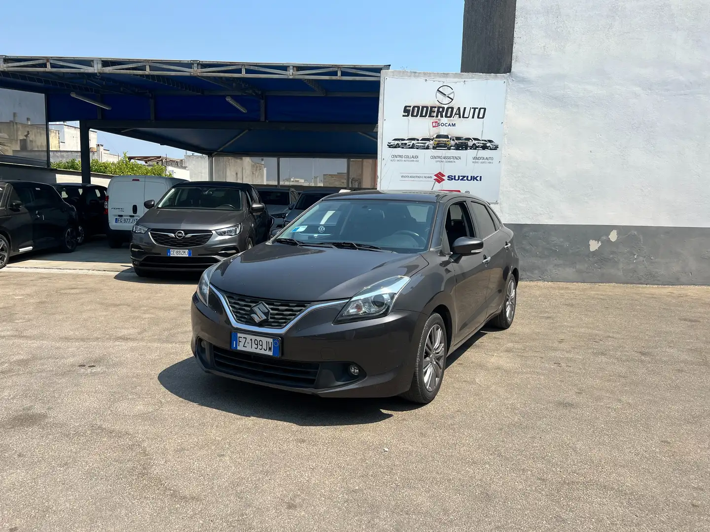 Suzuki Baleno Baleno 1.2 B-Top Grau - 1