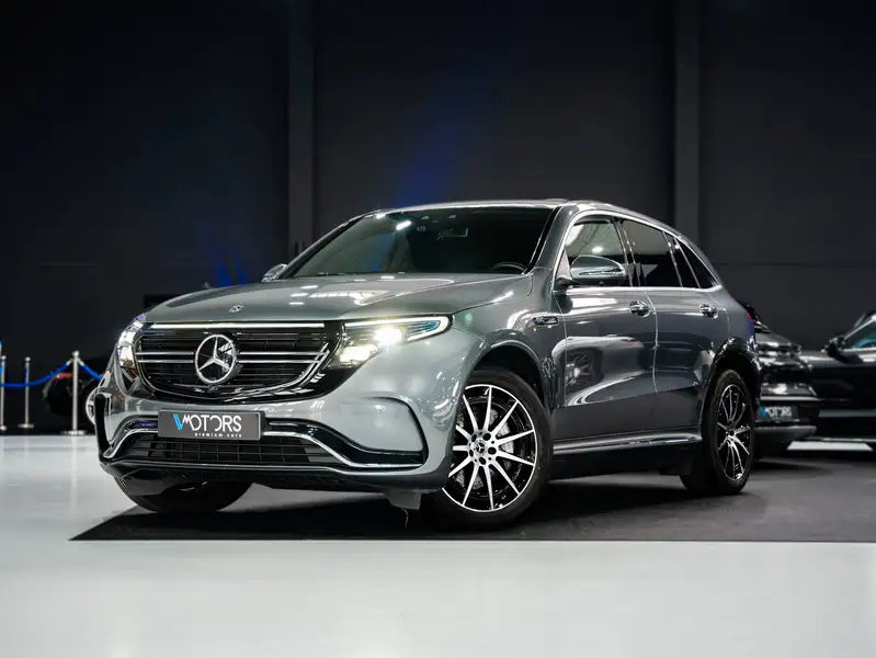 MERCEDES-BENZ Eqc
