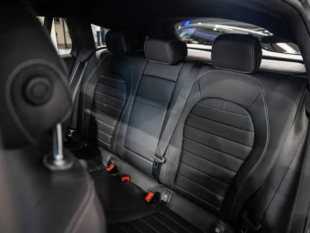 Mercedes-Benz EQC view 19