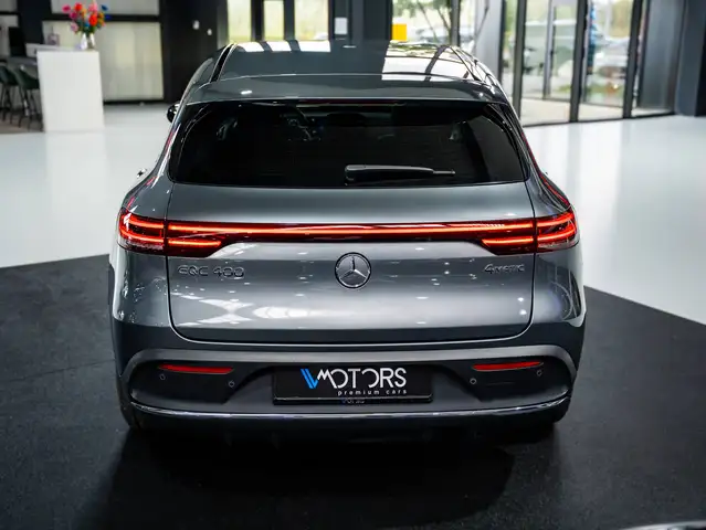 Mercedes-Benz EQC view 4
