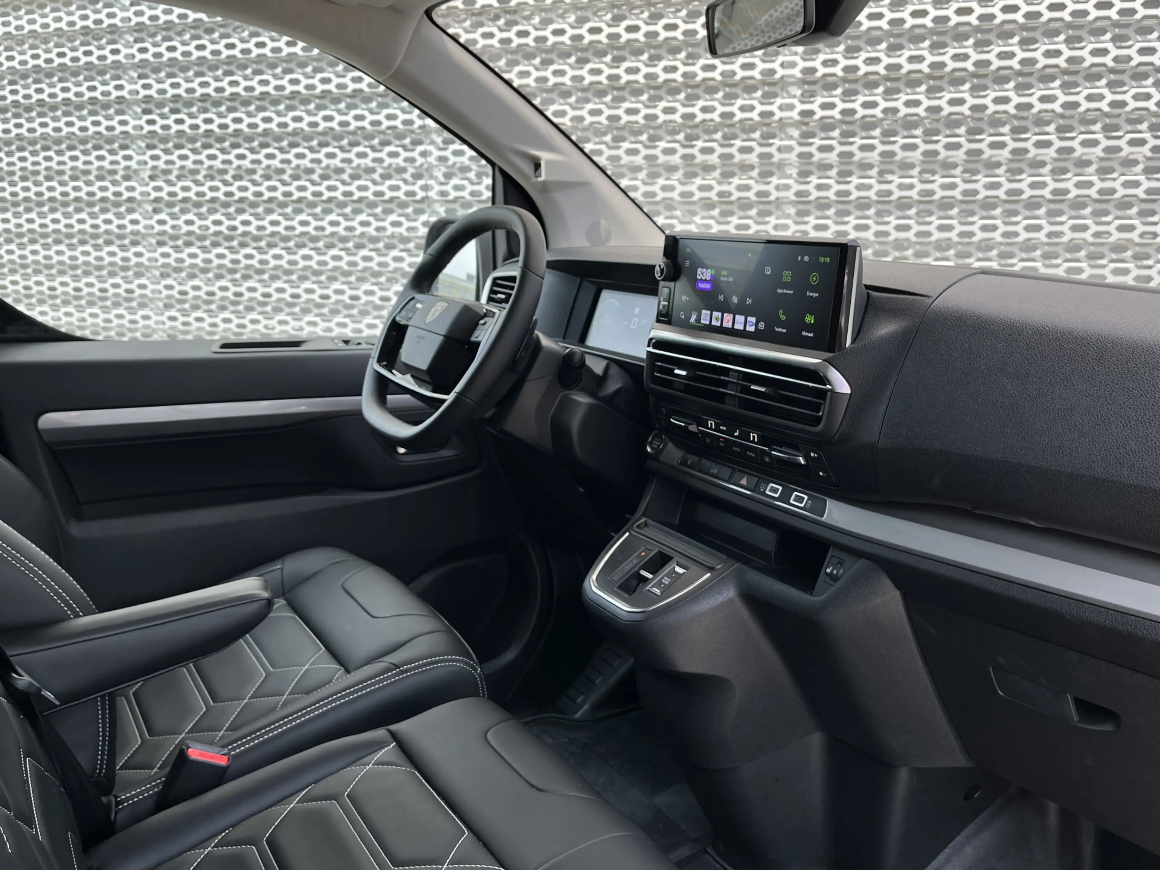 Peugeot e-Expert 75 kWh L3 STX | Leder | Camera | Stoelverwarming | — photo 6