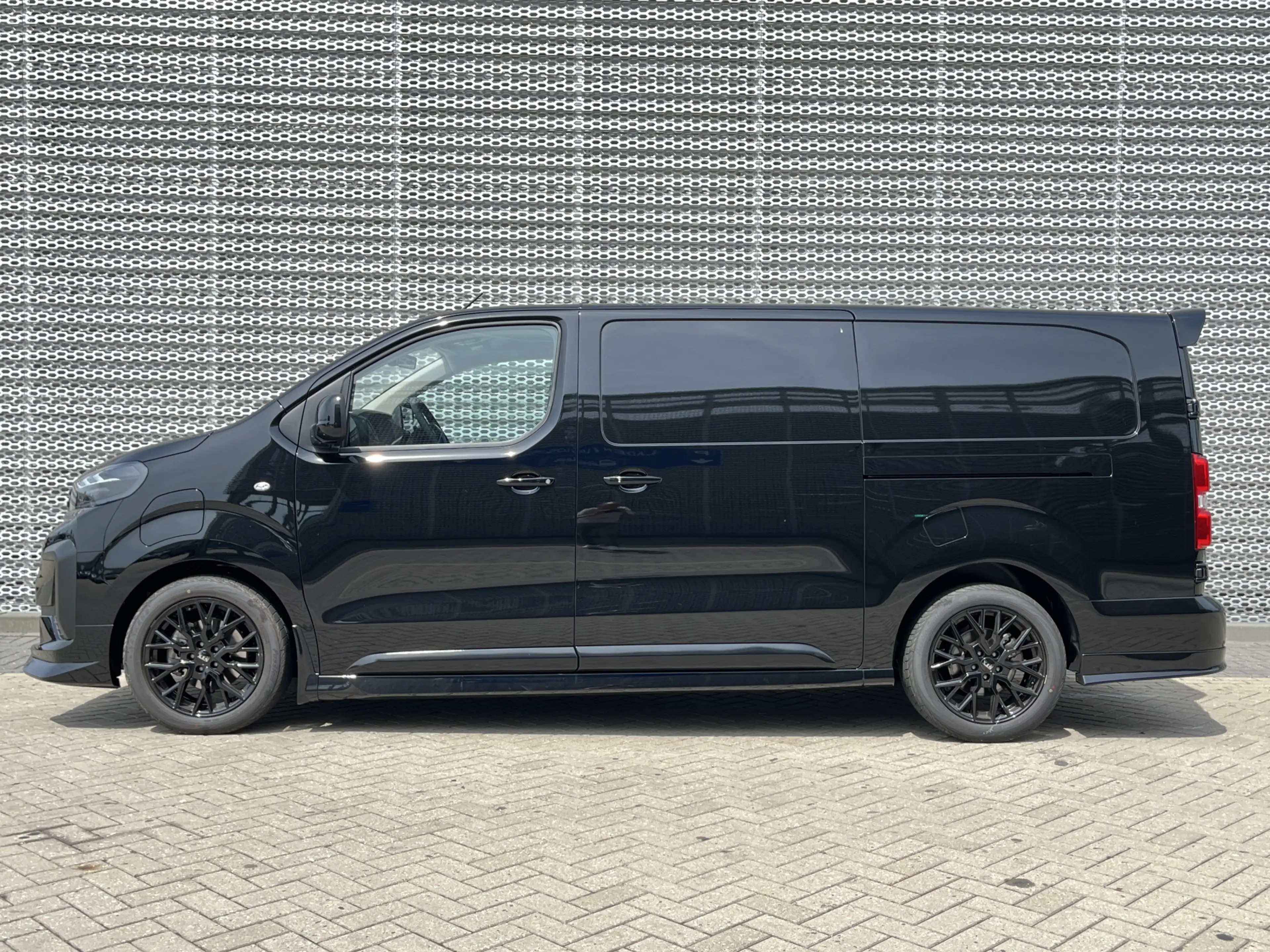 Peugeot e-Expert 75 kWh L3 STX | Leder | Camera | Stoelverwarming | — photo 7